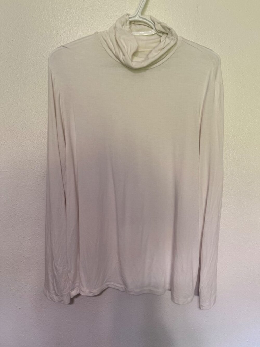 Chico's Knit Mock Neck Top White with Gatherered Neck L/S Womans 3-XL
